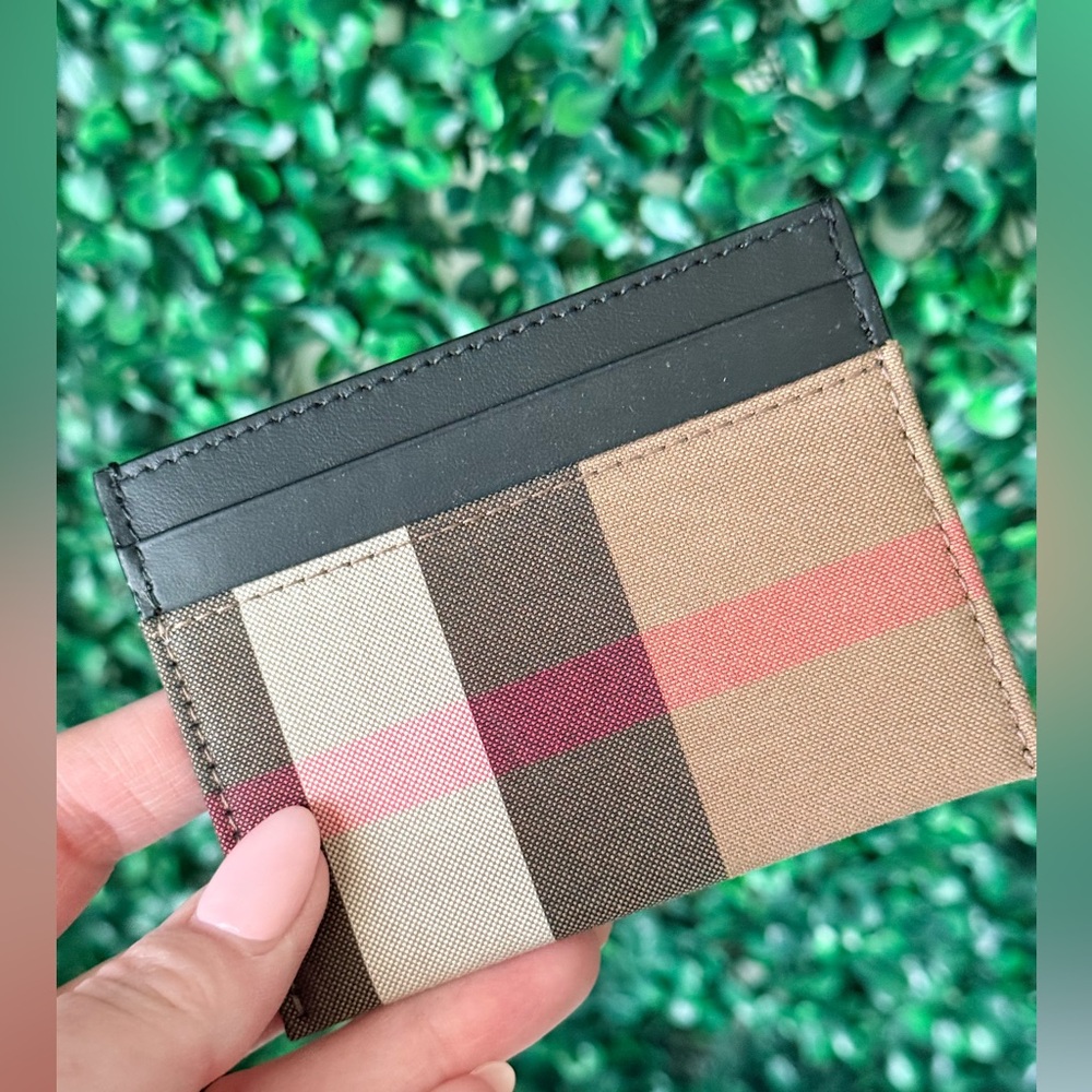 Burberry Vintage Check Card Holder Brand New! - Picture 3 of 7